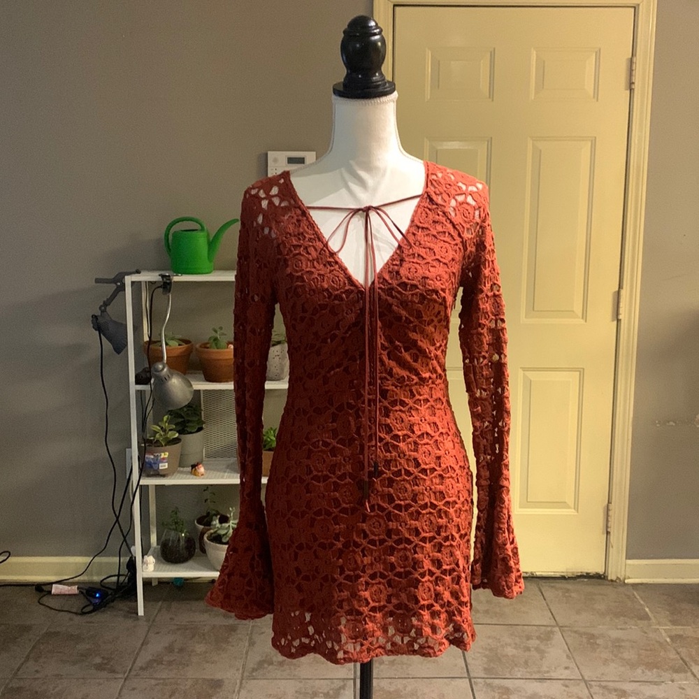 Free People Back to Black Terracotta Amber Lace Bell Sleeves Mini Dress Size 4